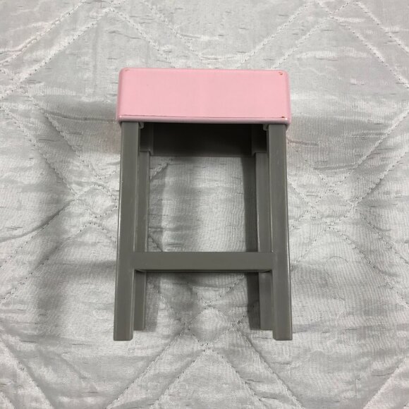 Our Generation OG Ice Cream Truck Stool - Picture 2 of 3